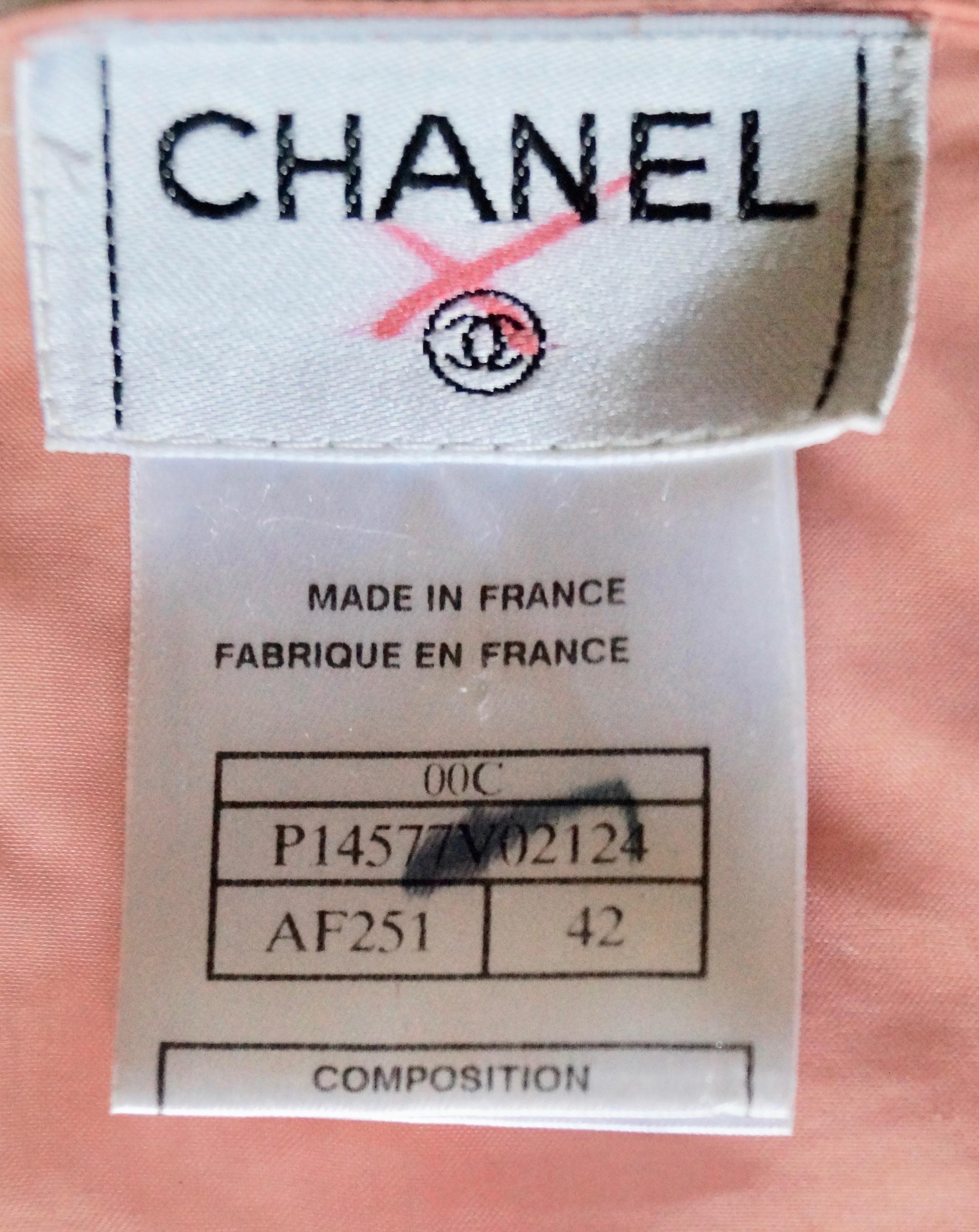 CHANEL  silk orange top with giant sequins FR 42 Cruise 2000  00C In Good Condition For Sale In Rubiera, RE