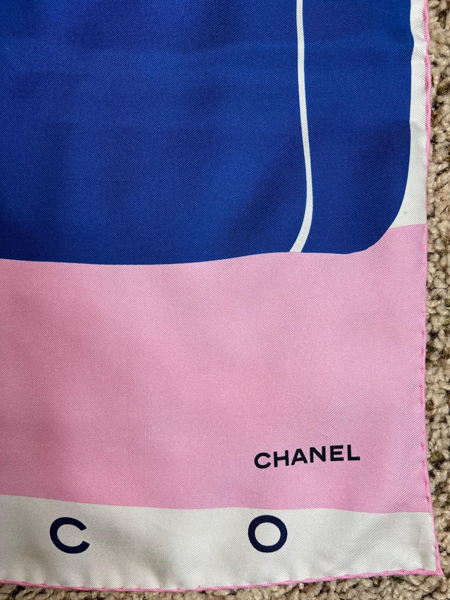 Chanel Seidenschal Rosa Schwarz Blau  im Angebot 3
