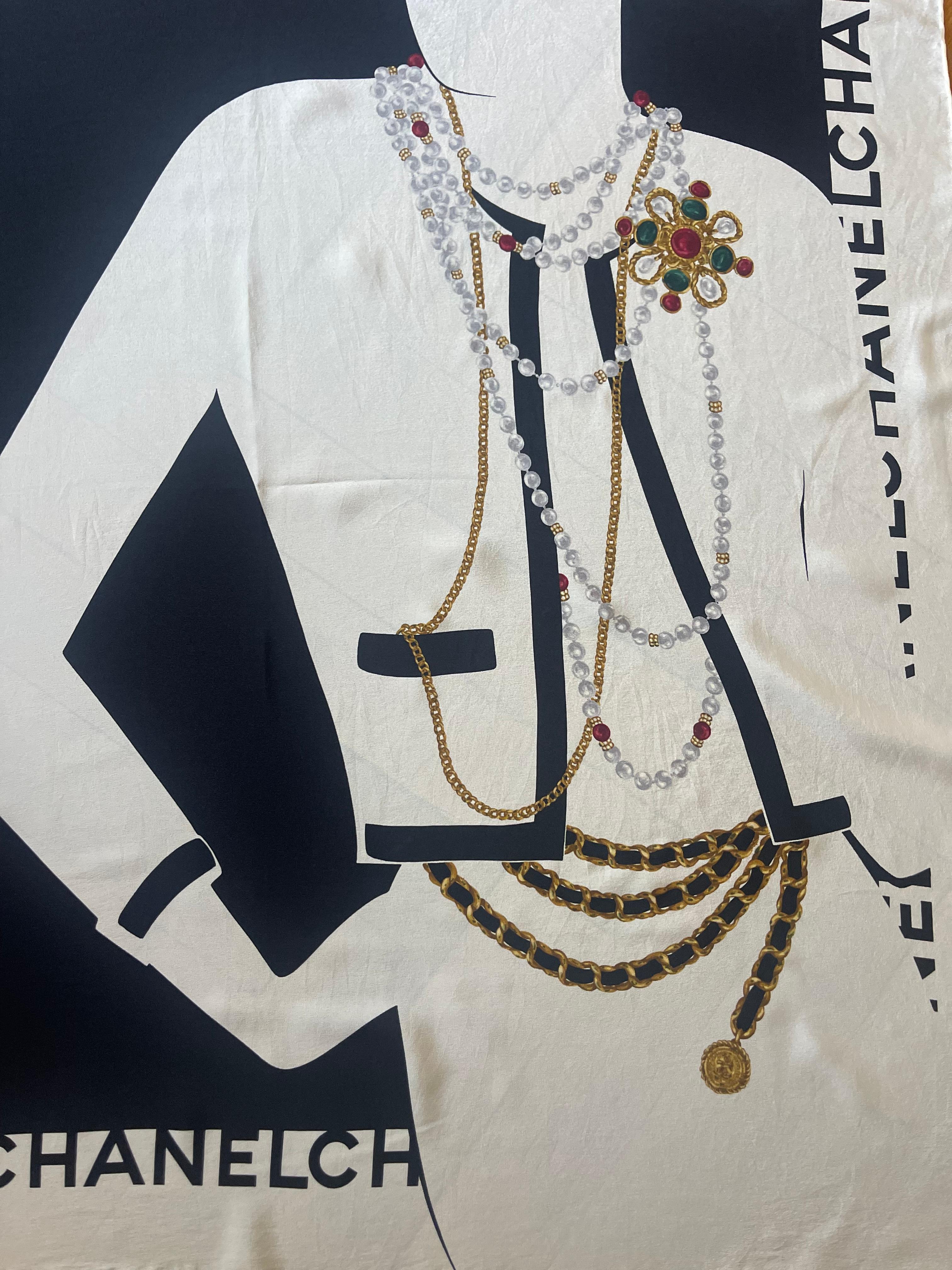 Chanel Seidenschal 1985 im Angebot 2