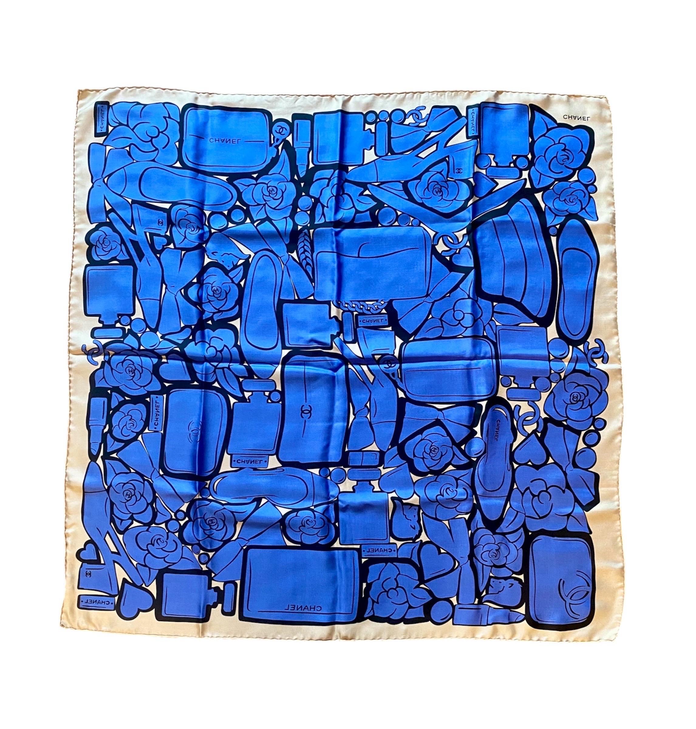 Sciarpa di seta Chanel, nuova, mai indossata. 
Misura 90 x 90 cm.