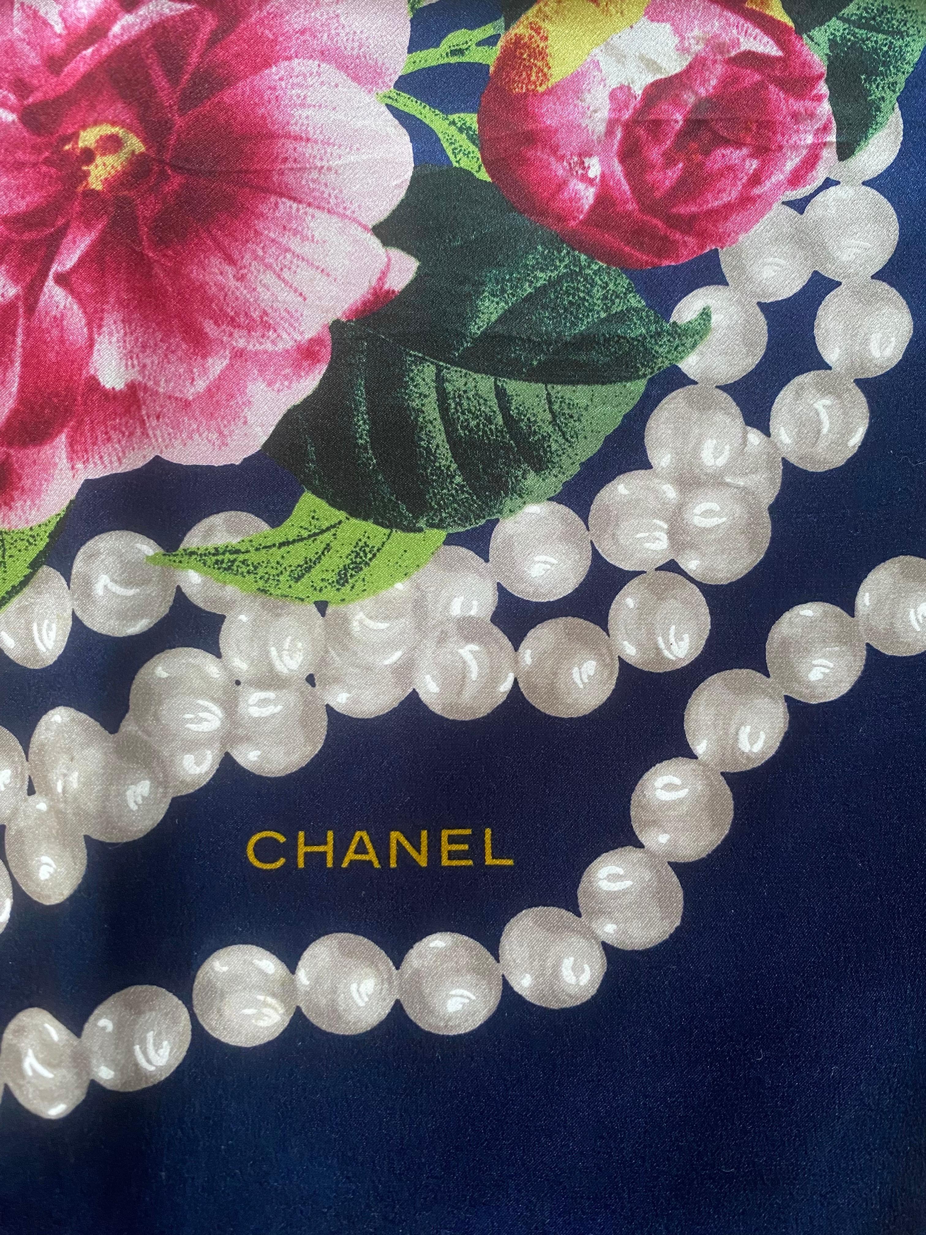 da uomo o donna Sciarpa di seta Chanel. in vendita