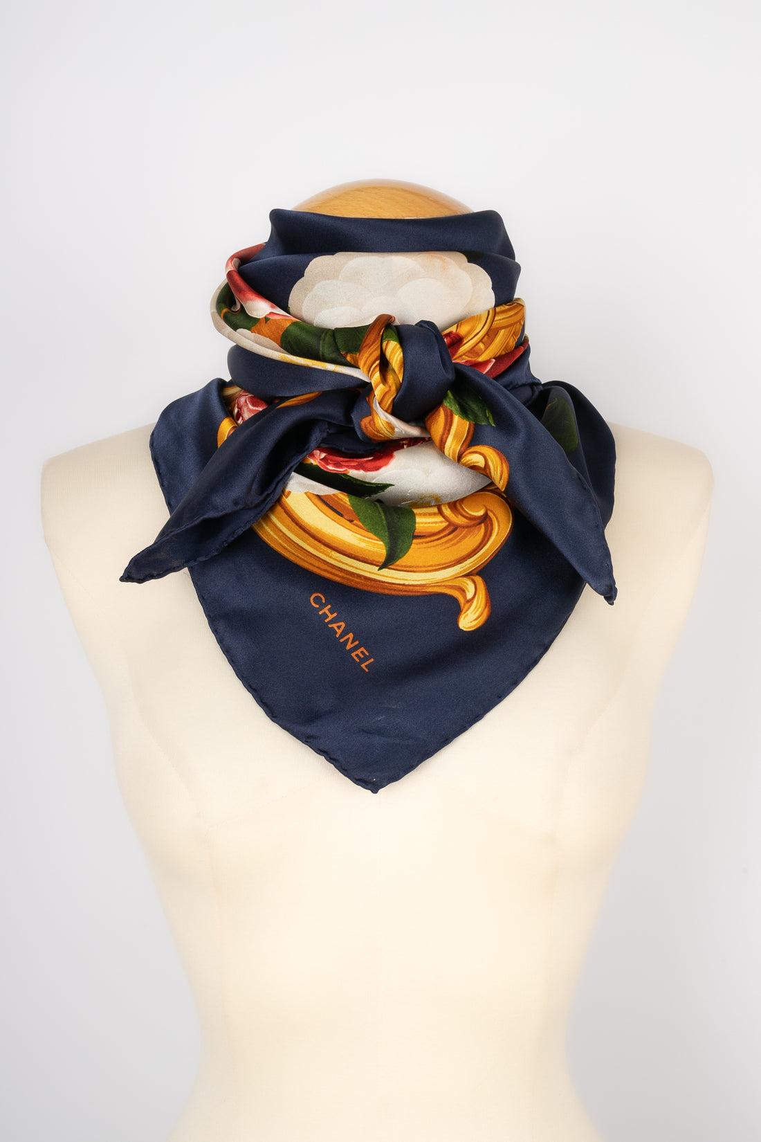 Chanel Silk Scarf / Foulard In Good Condition In SAINT-OUEN-SUR-SEINE, FR