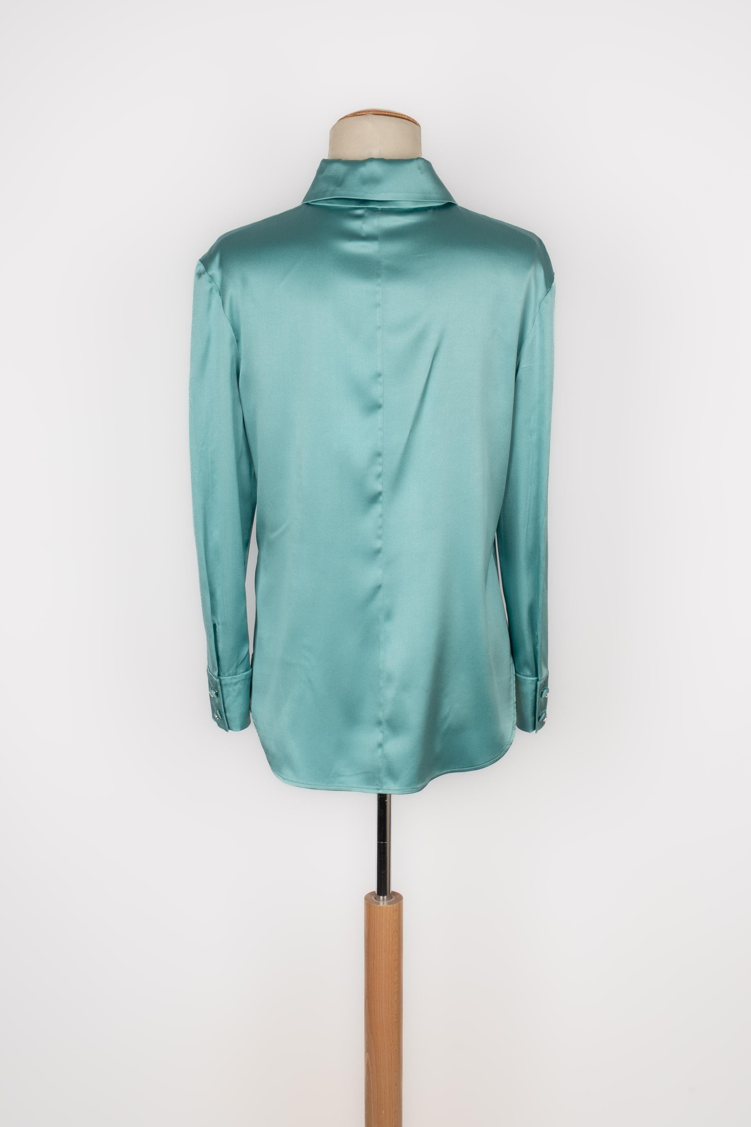 Chanel silk shirt In Excellent Condition In SAINT-OUEN-SUR-SEINE, FR