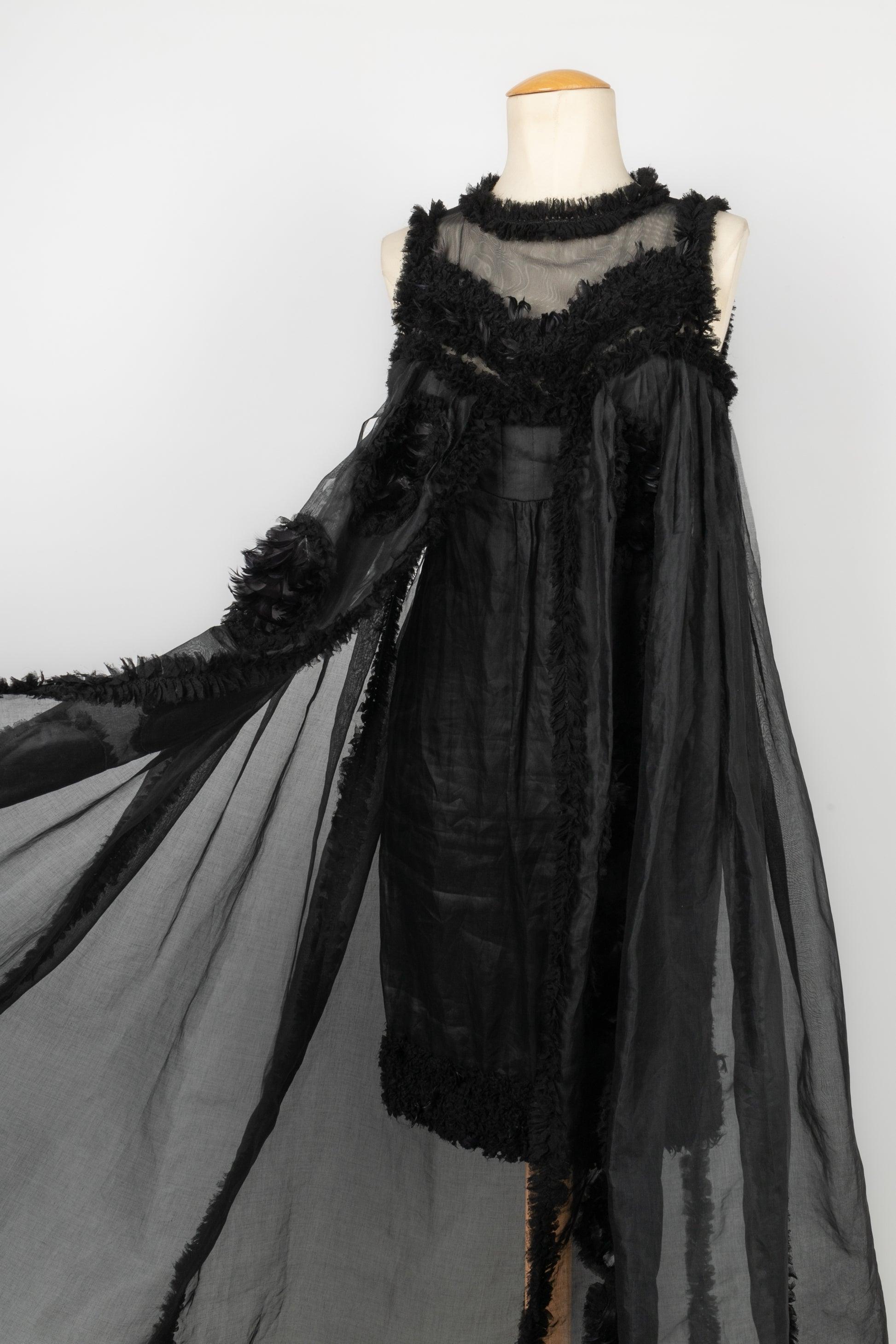 Chanel Schwarzes Kleid aus Seidentaft, Frühjahr 2011 im Zustand „Hervorragend“ im Angebot in SAINT-OUEN-SUR-SEINE, FR