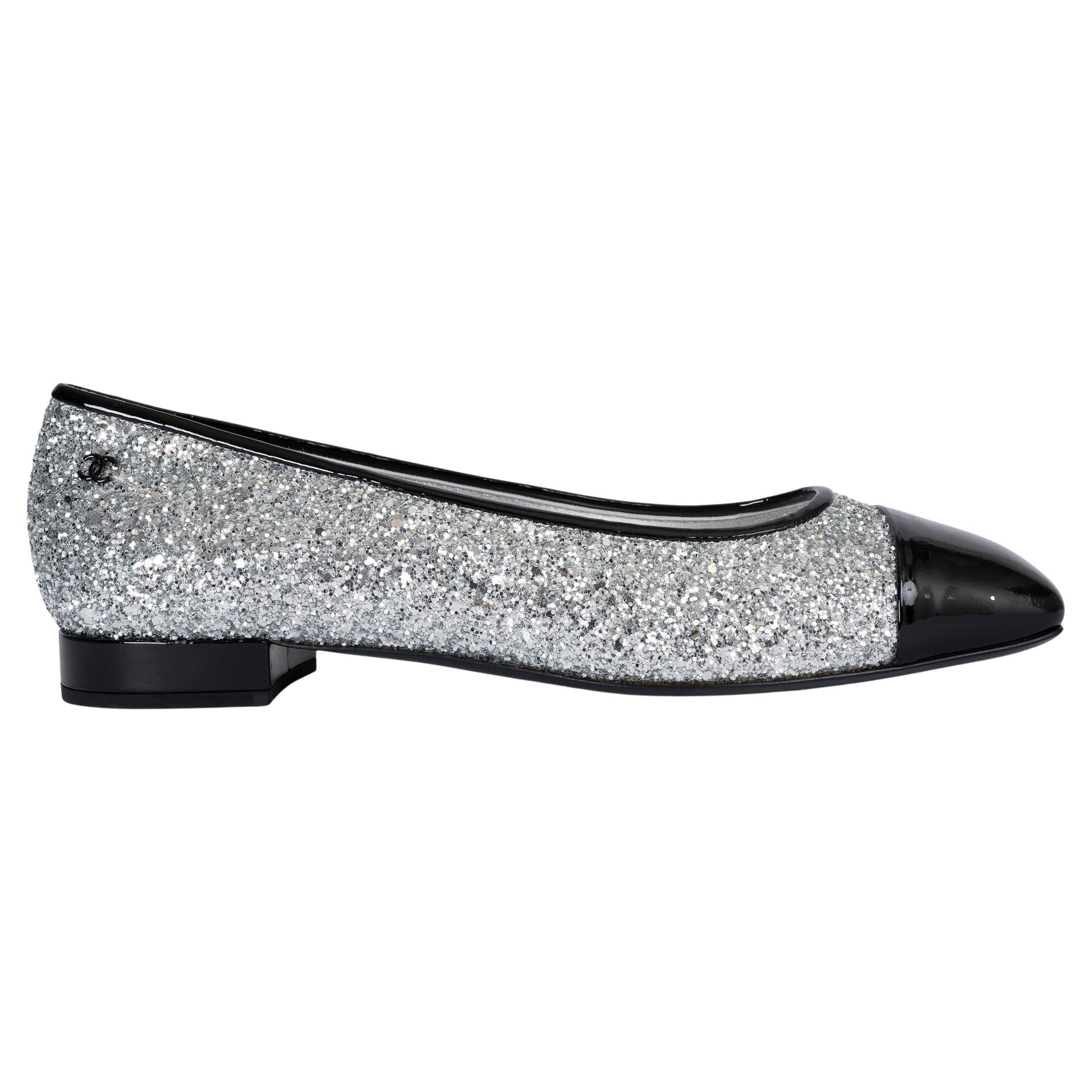 Chanel argento 17K MILKY WAY GLITTER & PATENT Ballerine Scarpe 41