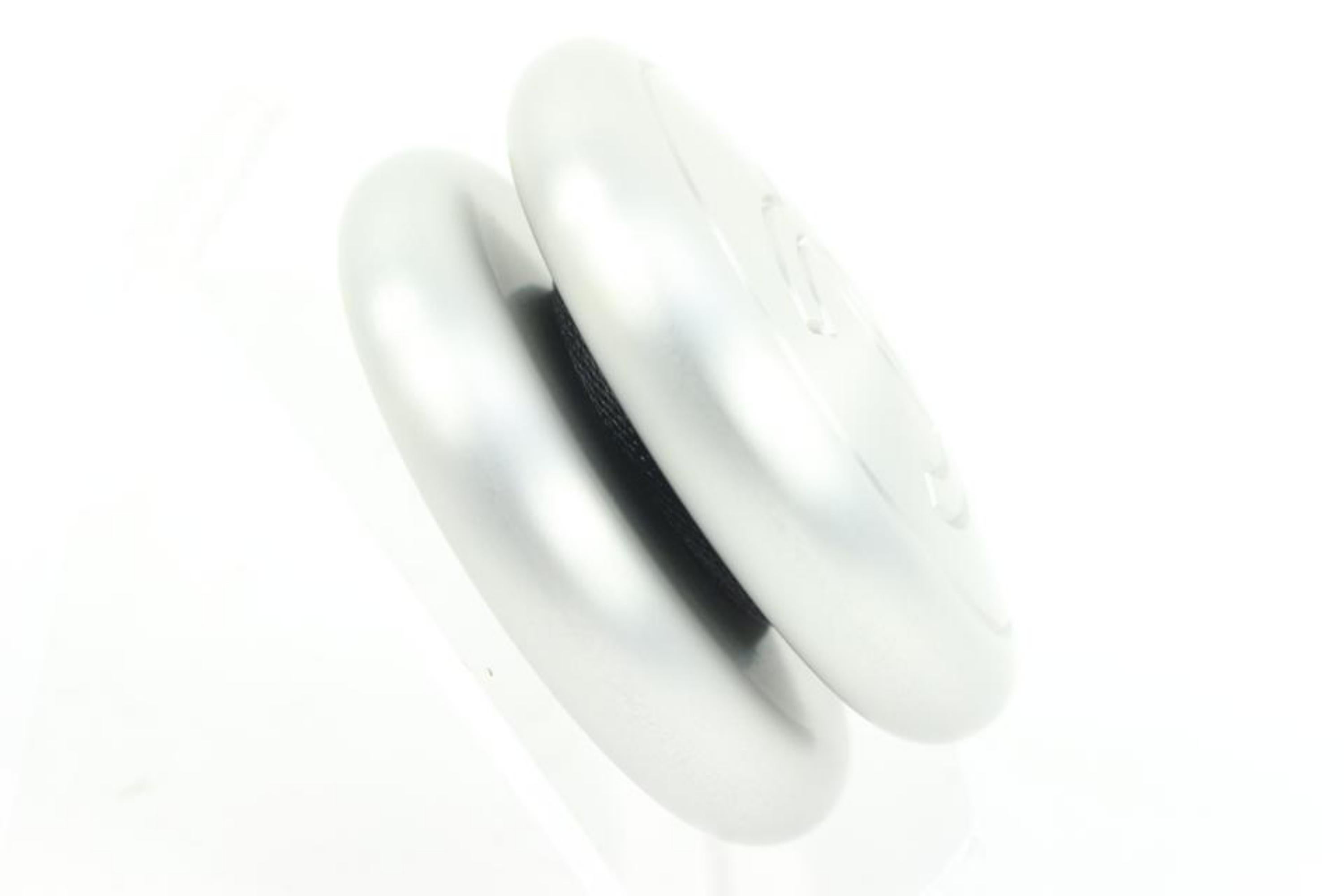 Chanel Silber 2022 Ultra Rare Cc Logo Yo-yo Spielzeug Spiel 31c33 für Damen oder Herren im Angebot