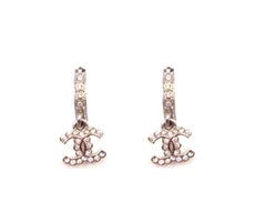 Chanel Silber Bar CC Ruffle Crystal Hoop Earrings