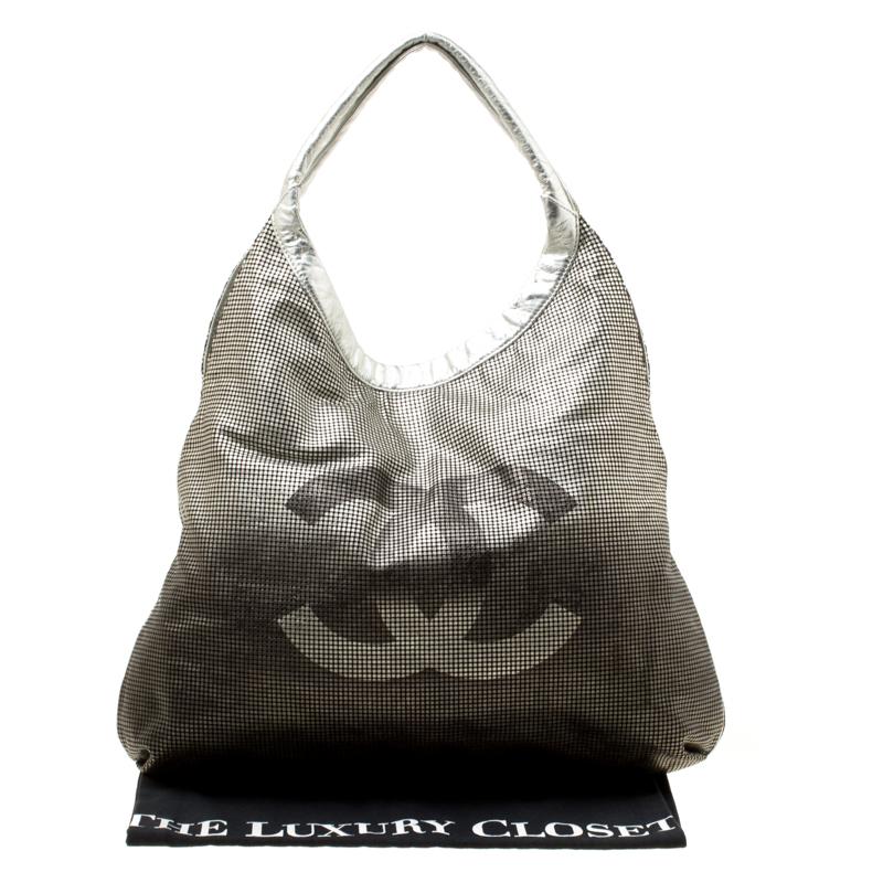 Chanel Silver/Black Leather Hollywood CC Hobo 7