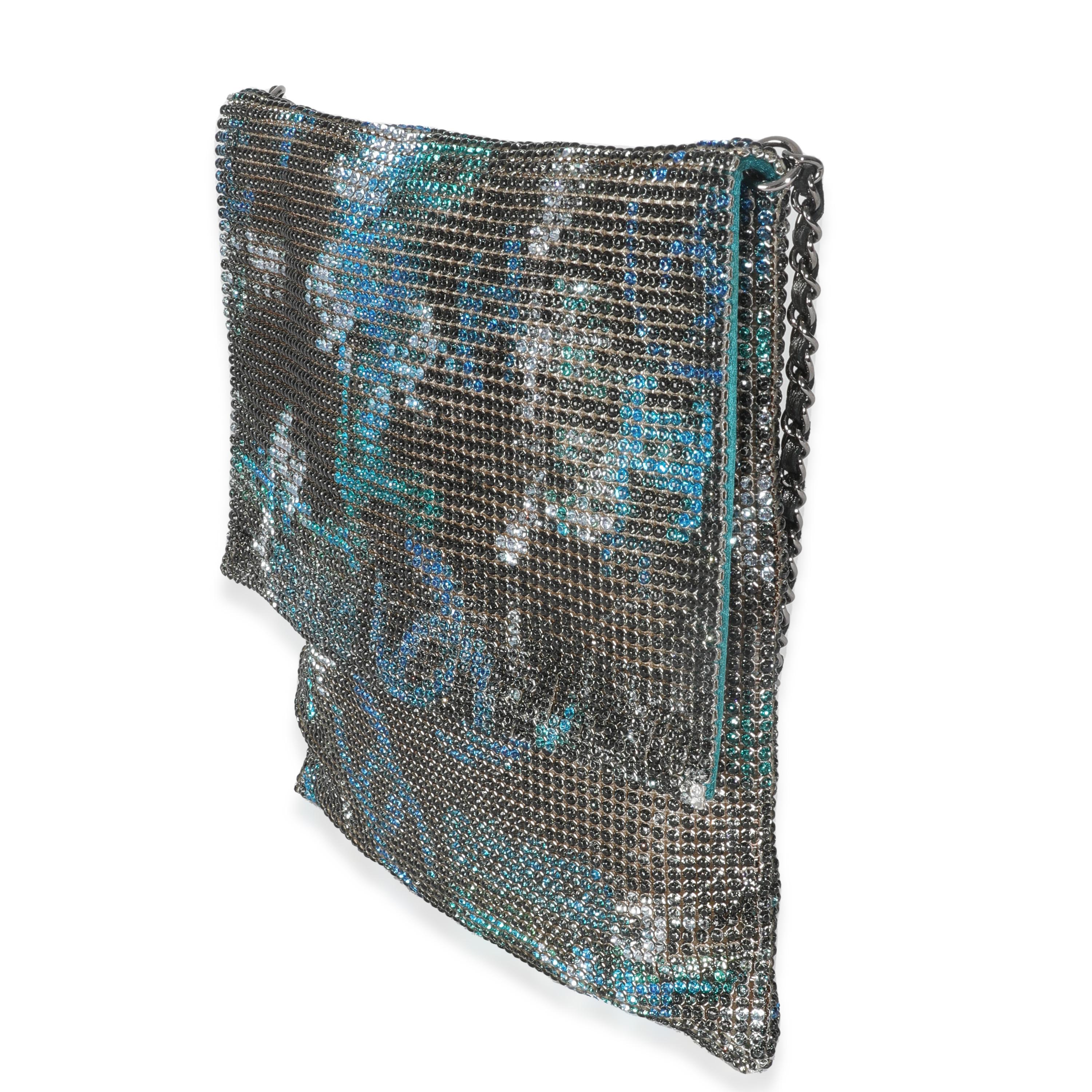 Chanel Silver Blue Graffiti CC Chainmail Flap Bag Excellent état - En vente à New York, NY