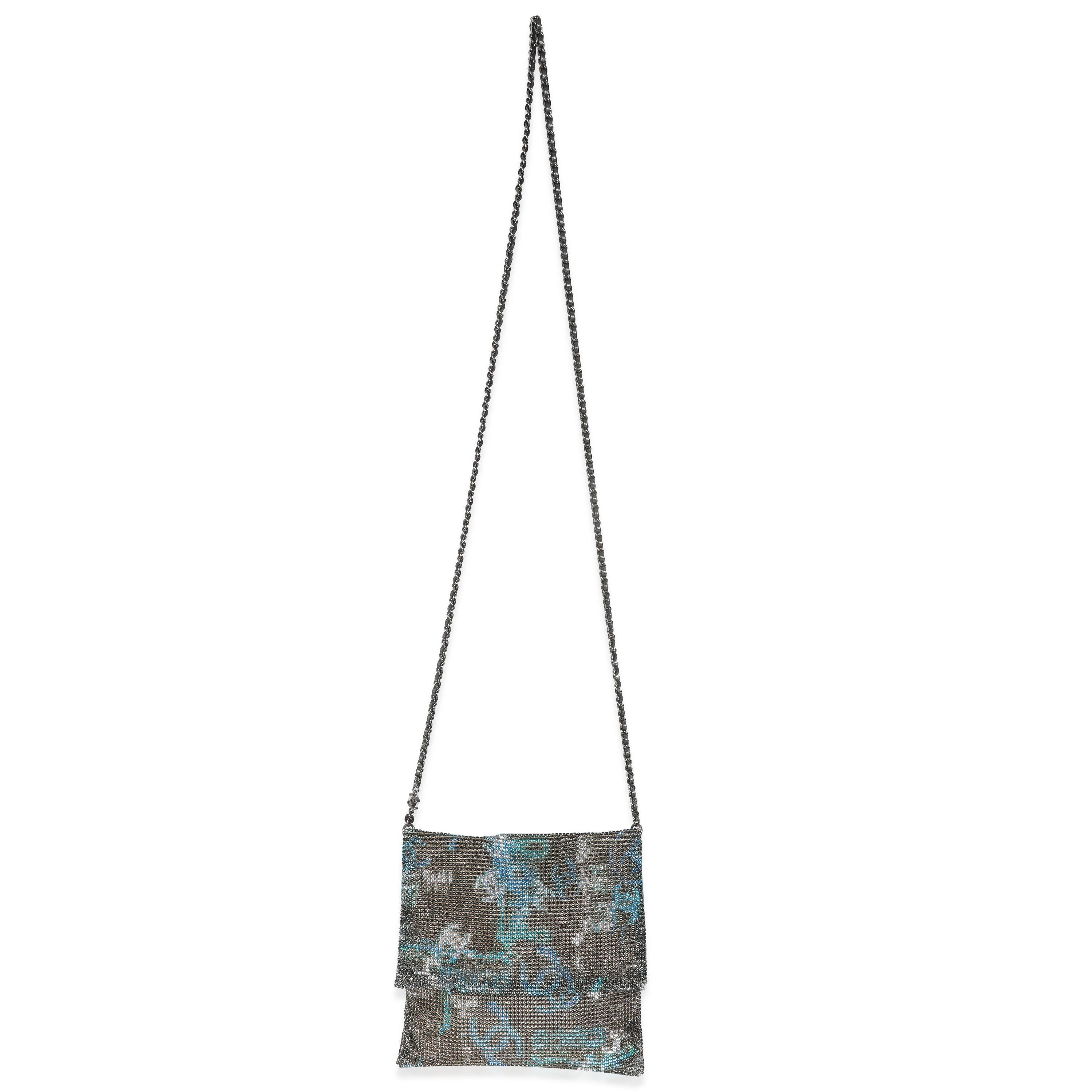 Chanel Silver Blue Graffiti CC Chainmail Flap Bag en vente 1