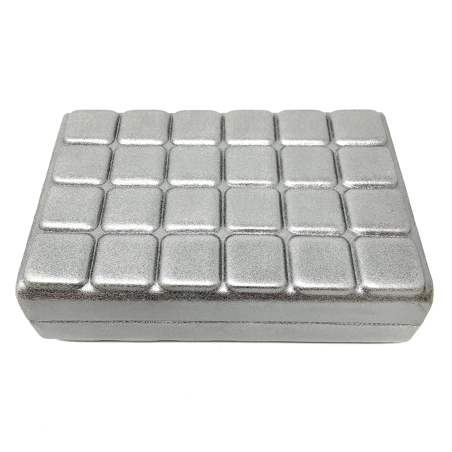  Chanel Silver Box Bag Pour femmes 