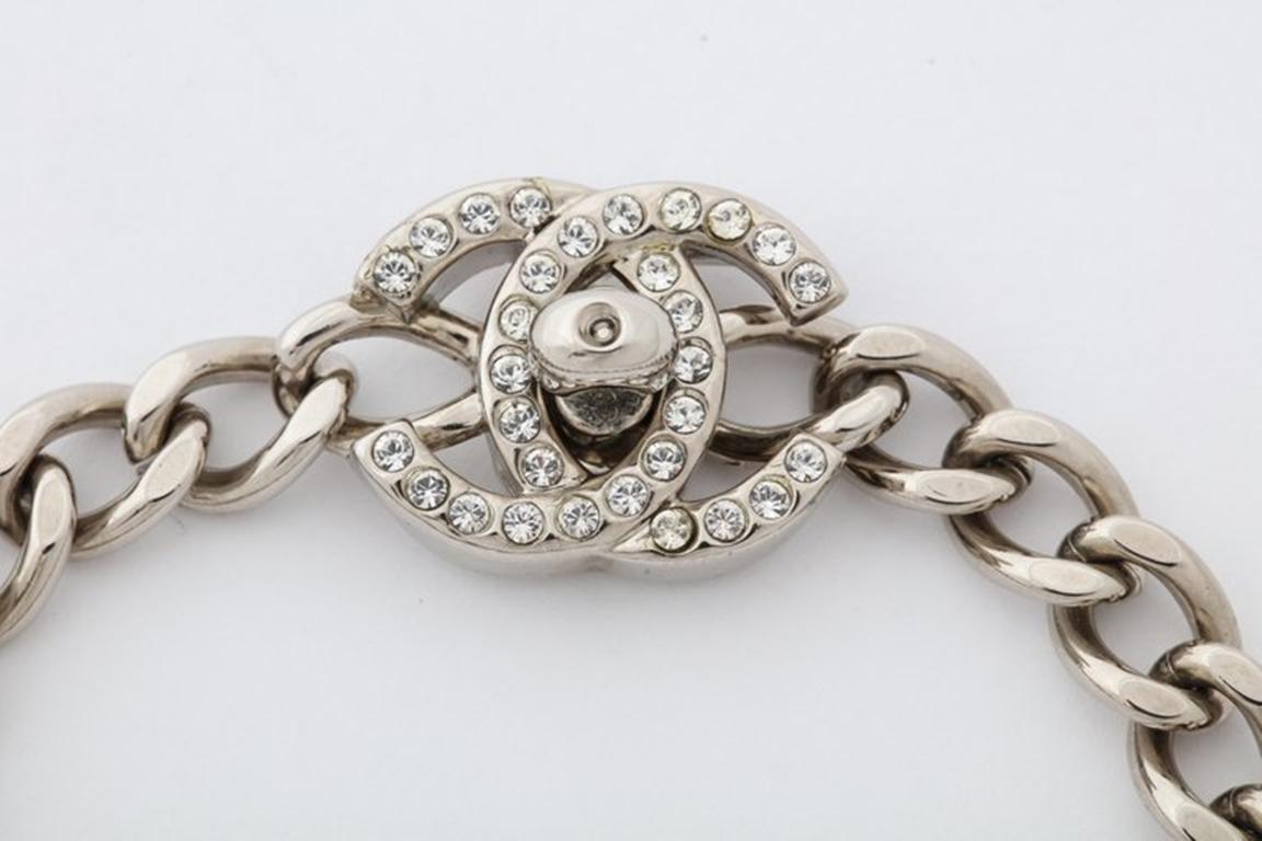 Chanel Silver Bracelet In Excellent Condition For Sale In Chicago, IL