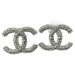 Chanel Pendientes grandes de plata CC All over Crystal