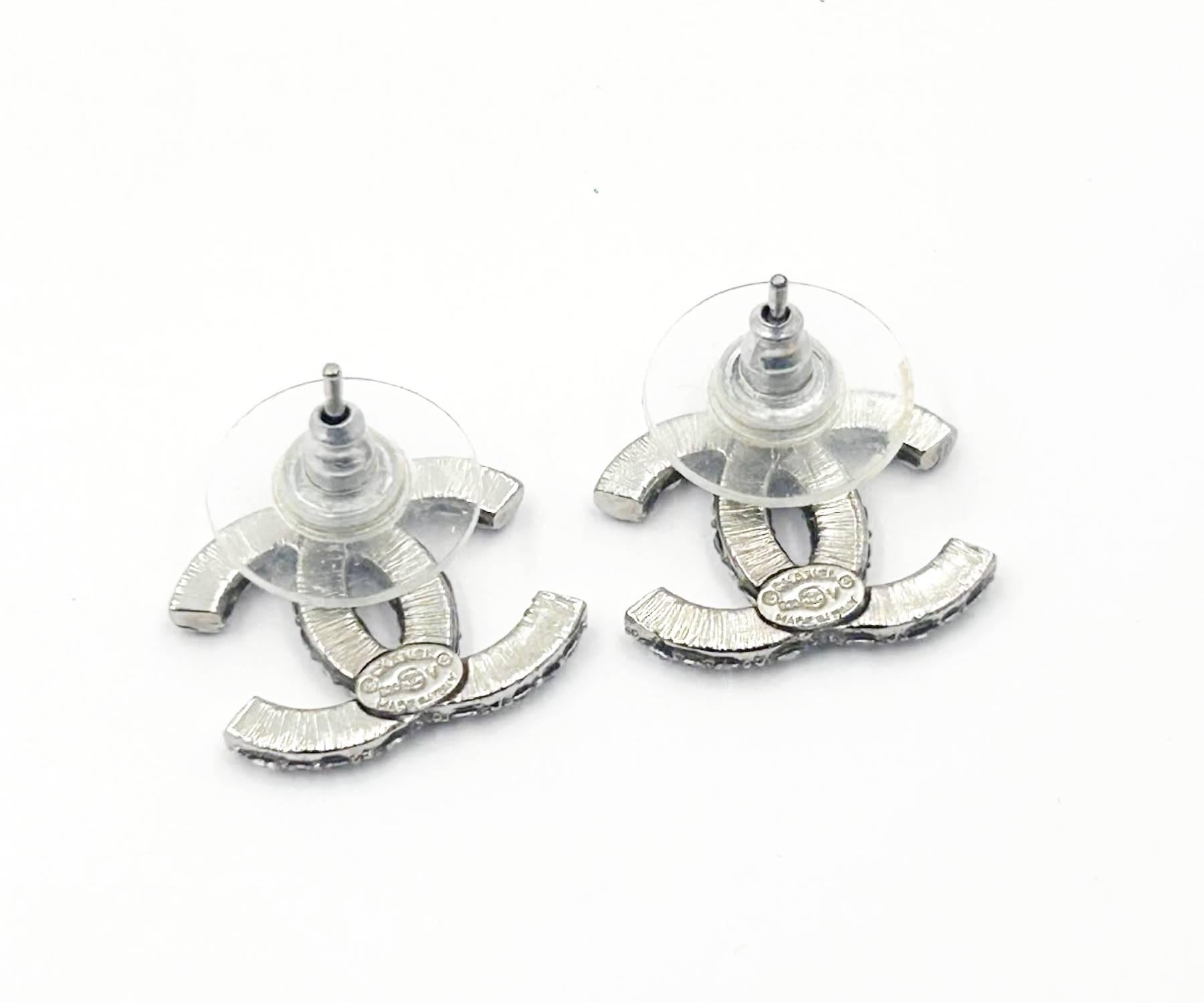 chanel silver cc earrings
