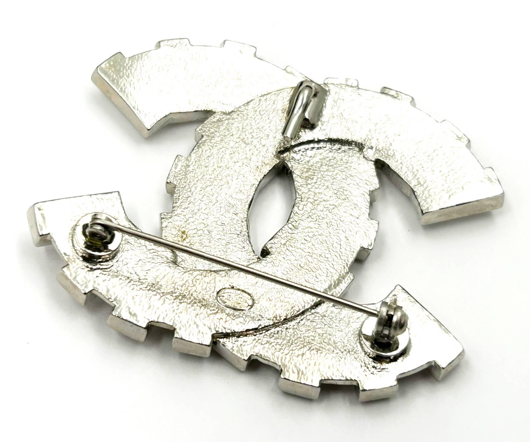 Chanel Silver CC Baguette Crystal Large Brooch In Excellent Condition In Pasadena, CA