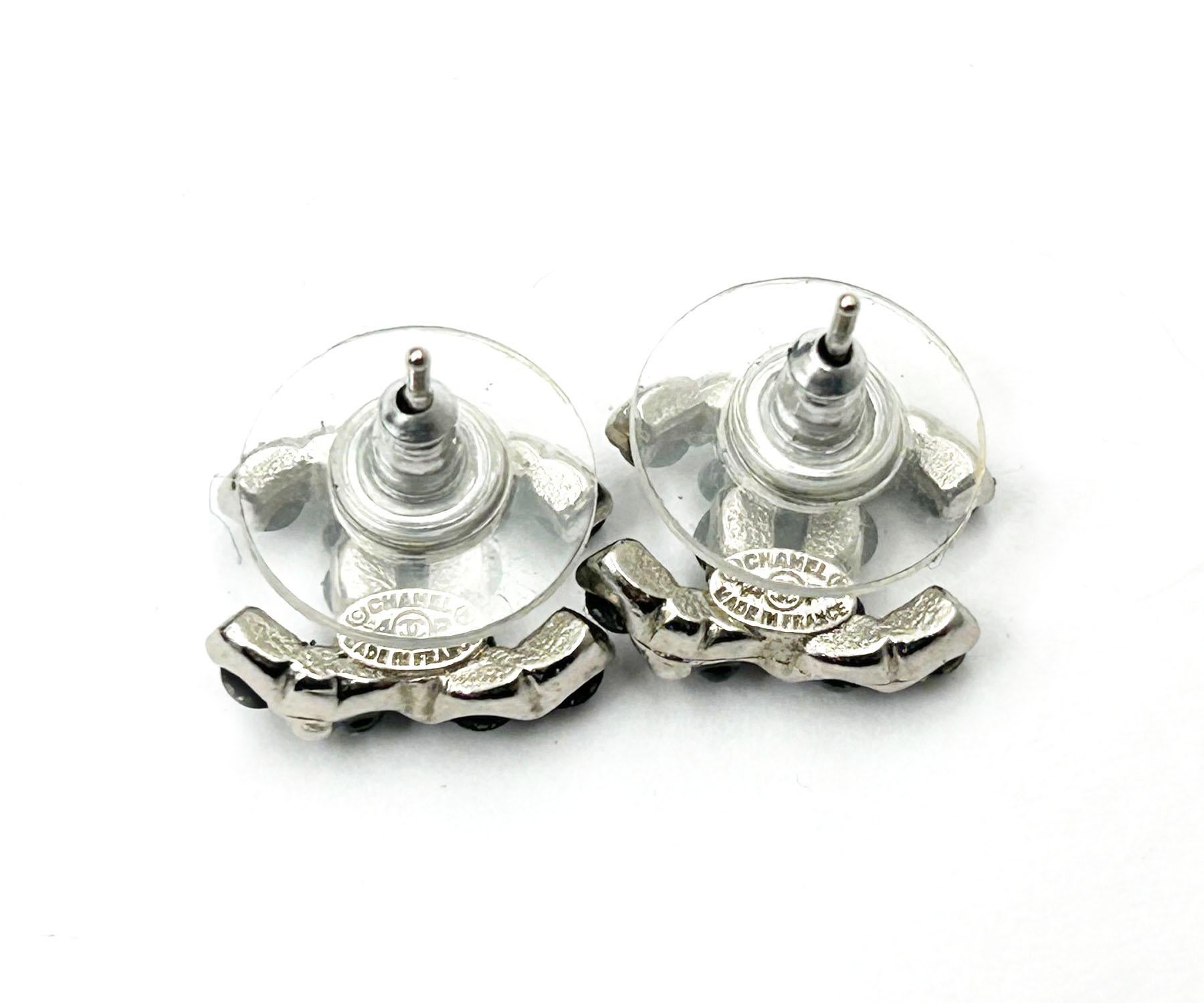 Chanel Silver CC Black Bead Piercing Earrings  In Excellent Condition For Sale In Pasadena, CA