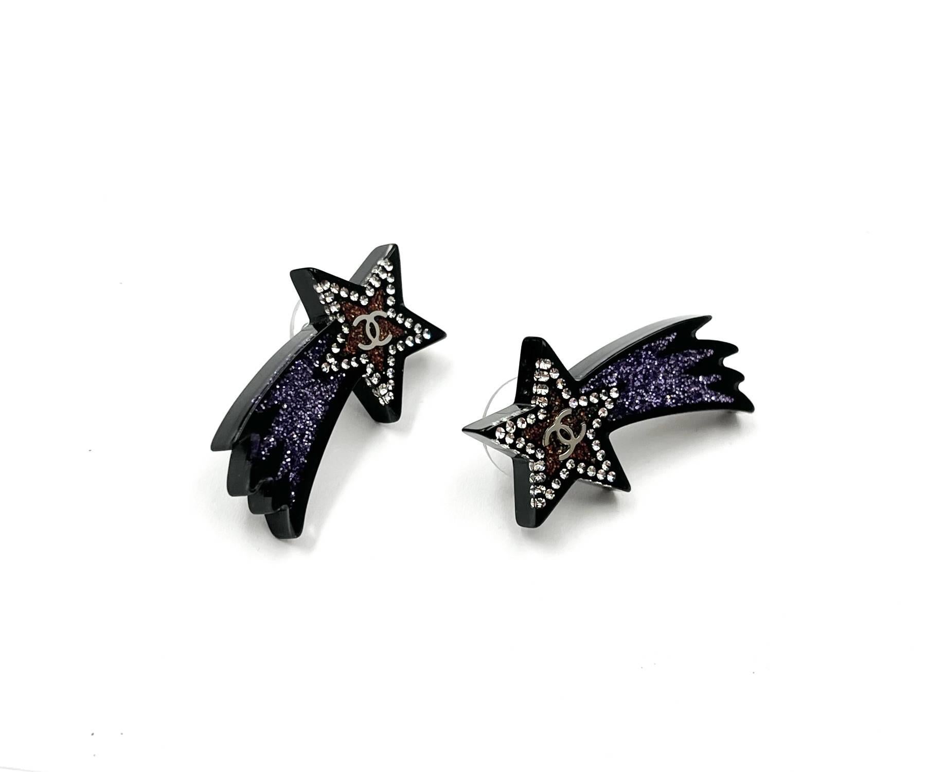 Artisan Chanel Silver CC Black Purple Glitter Shooting Star Piercing Earrings For Sale