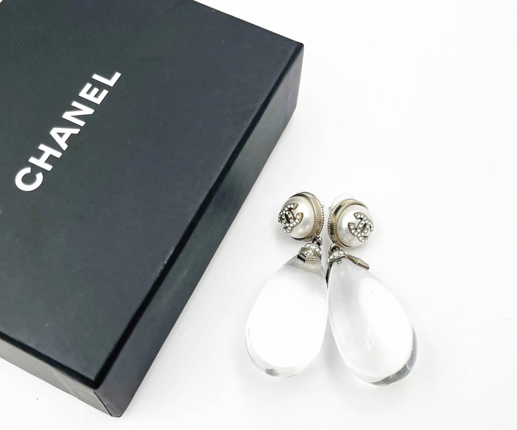 Artisan Chanel Silver CC Crystal Round Pearl Water Drop XL Clip on Earrings  For Sale