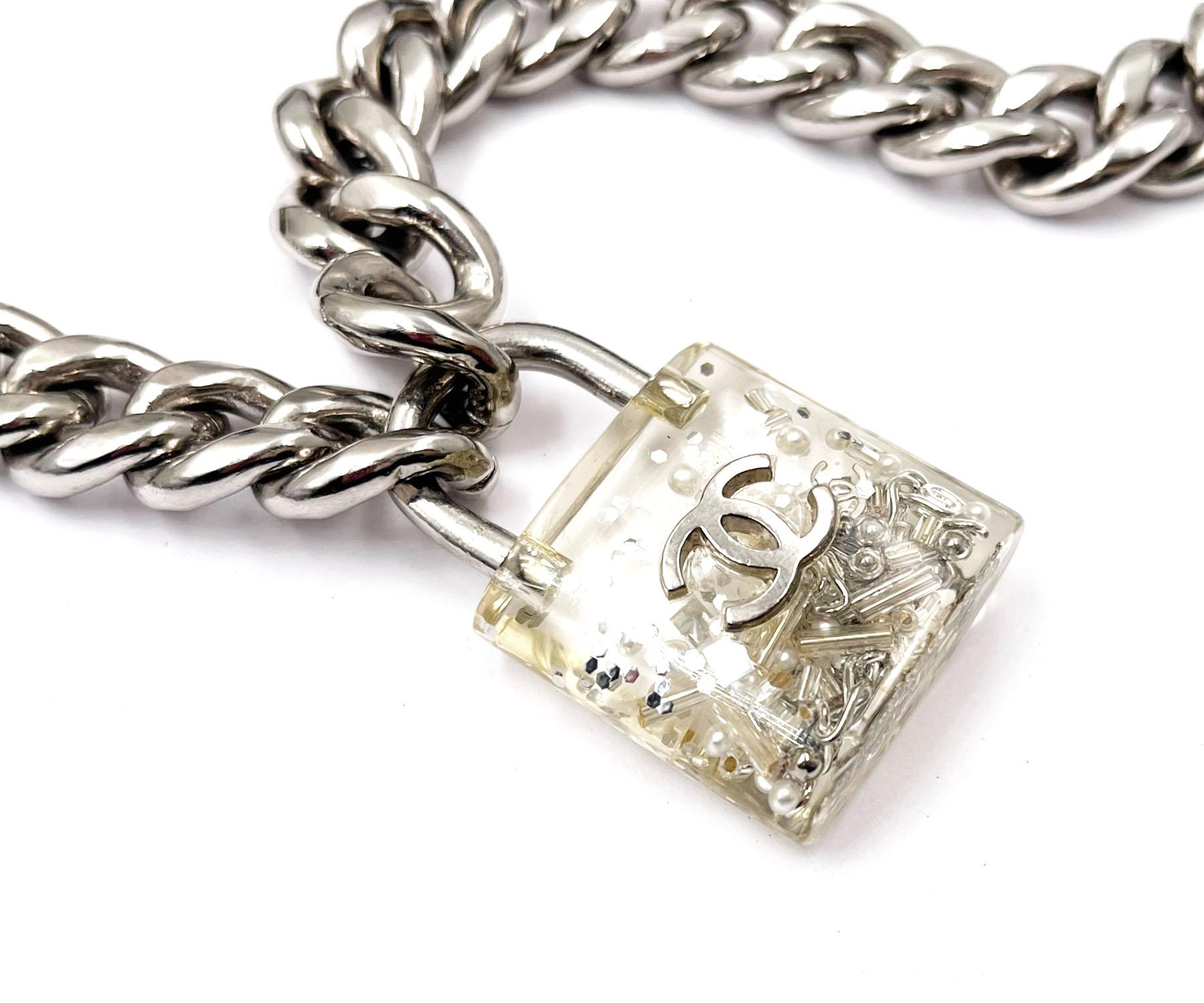 Chanel Silver CC Glitter Lock Chunky Chain Necklace  In Excellent Condition In Pasadena, CA