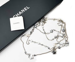 Chanel Plata CC Gris Estrellas Collar de cadena de 4 vueltas
