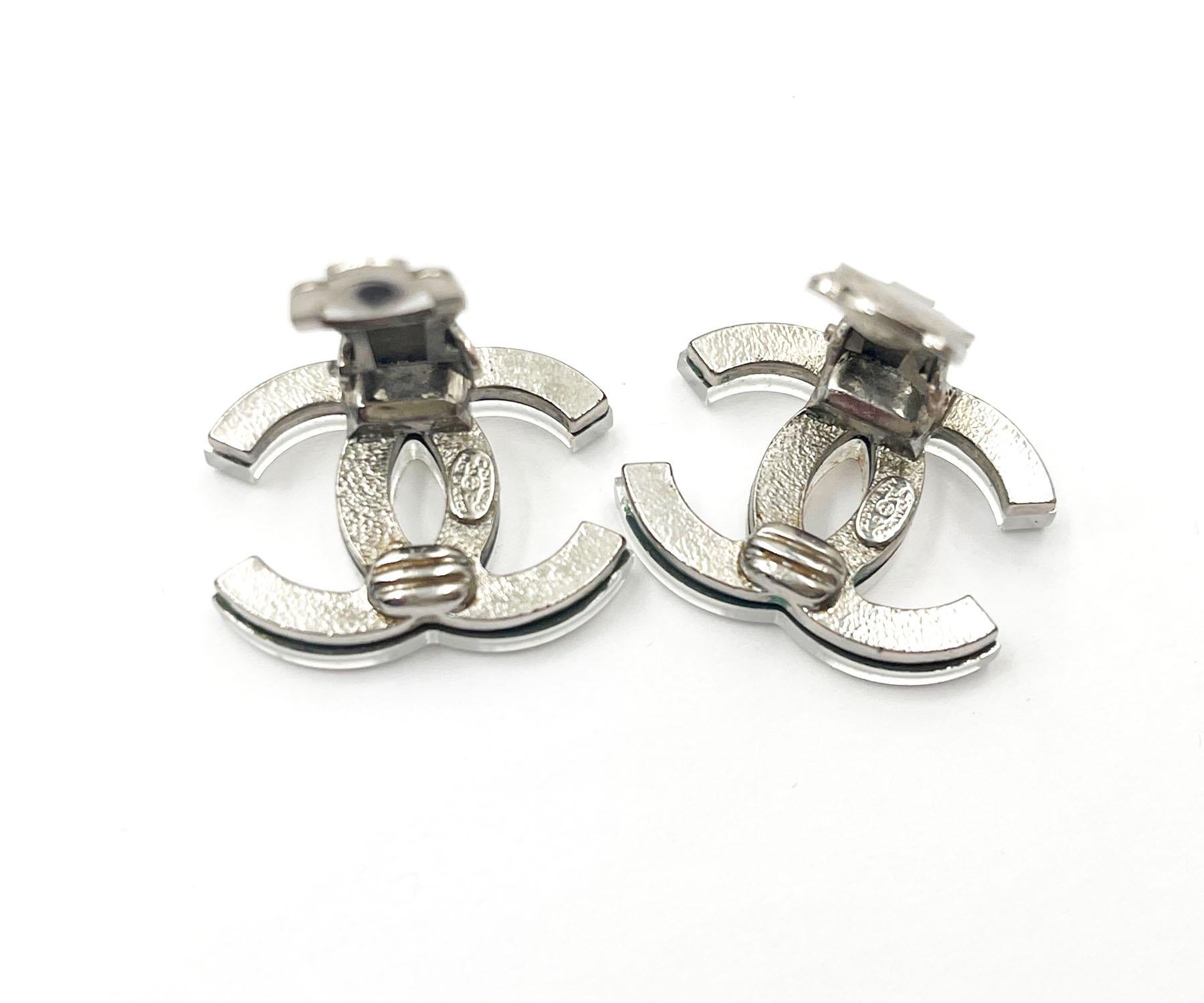 Contemporary Chanel Silver CC Mirror Large Clip on Earrings