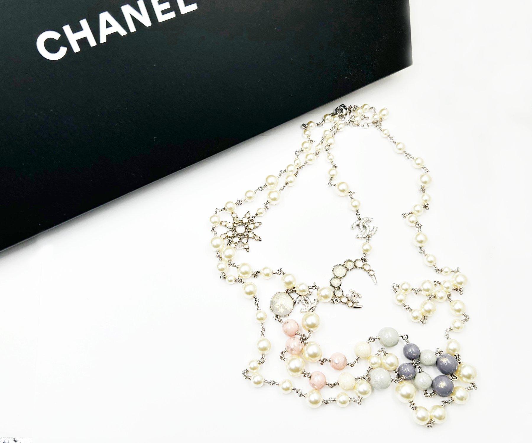 Chanel Silver CC Opal Moon Star Pastel Bead 2 Strand Necklace

*Marked 17
*Made in France
*Comes with the original box and pouch
 

-It is approximately 37