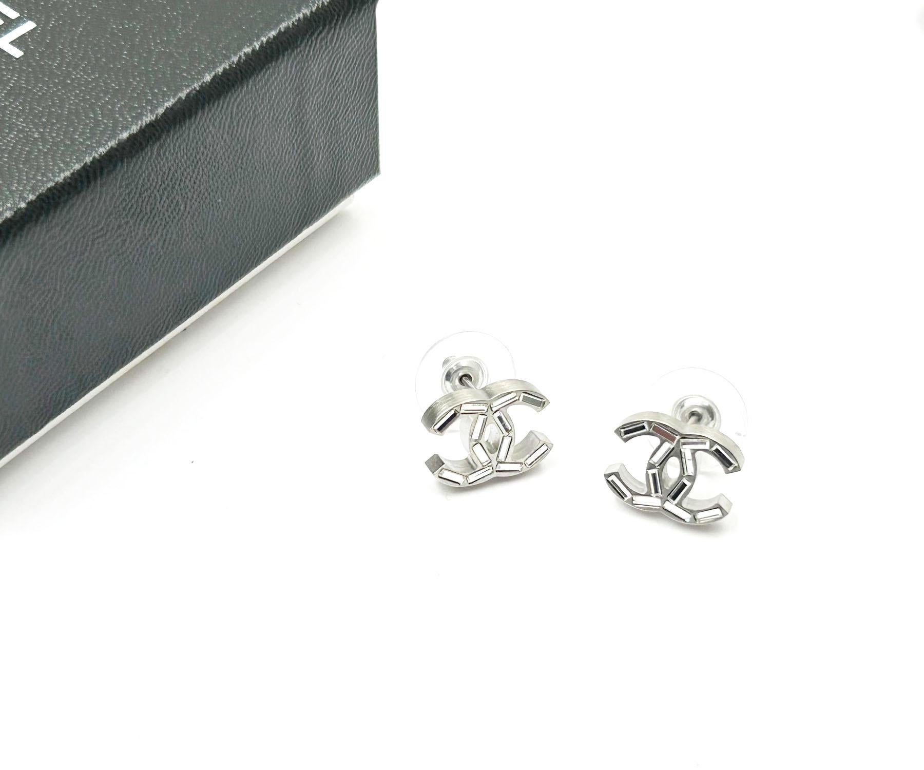 Contemporary Chanel Silver CC Thin Baguette Crystal Piercing Earrings 
