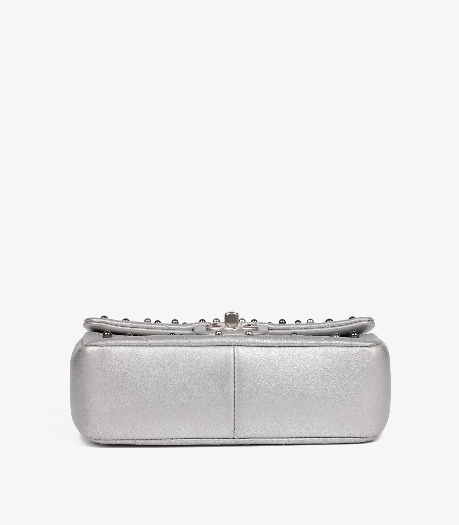 Chanel Silver Chevron Quilted Lambskin Stud Wars Rectangular Mini Flap Bag en vente 2