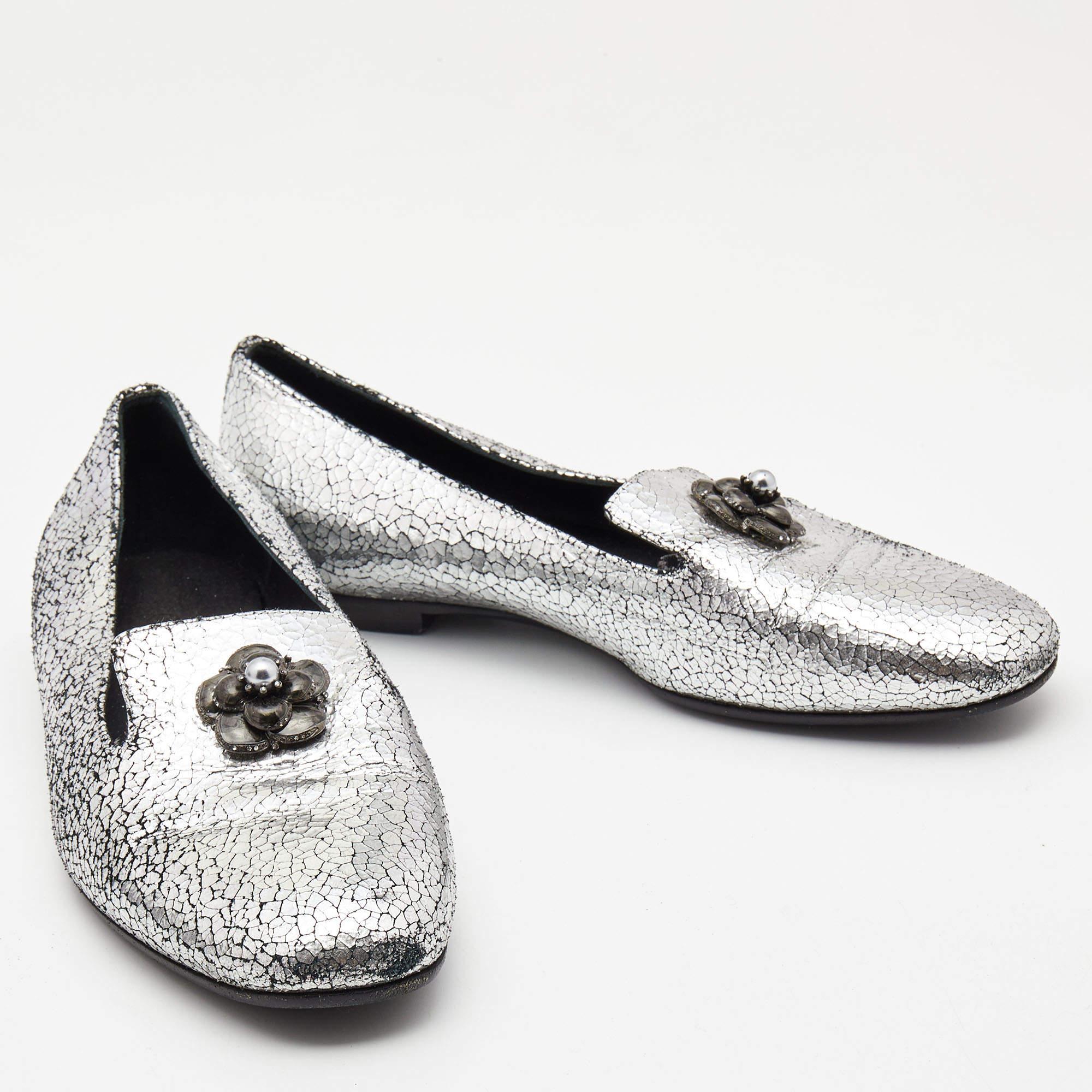 Chanel Silver Crackled Leather Interlocking CC Camelia Smoking Slippers  1