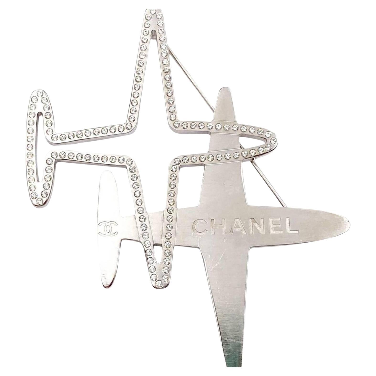 Chanel Silver Double Plane Crystal Large Brooch For Sale