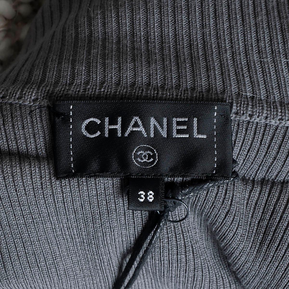 CHANEL silver grey & white 2016 16A ROME LAYERED BOUCLE Dress 38 S For Sale 4