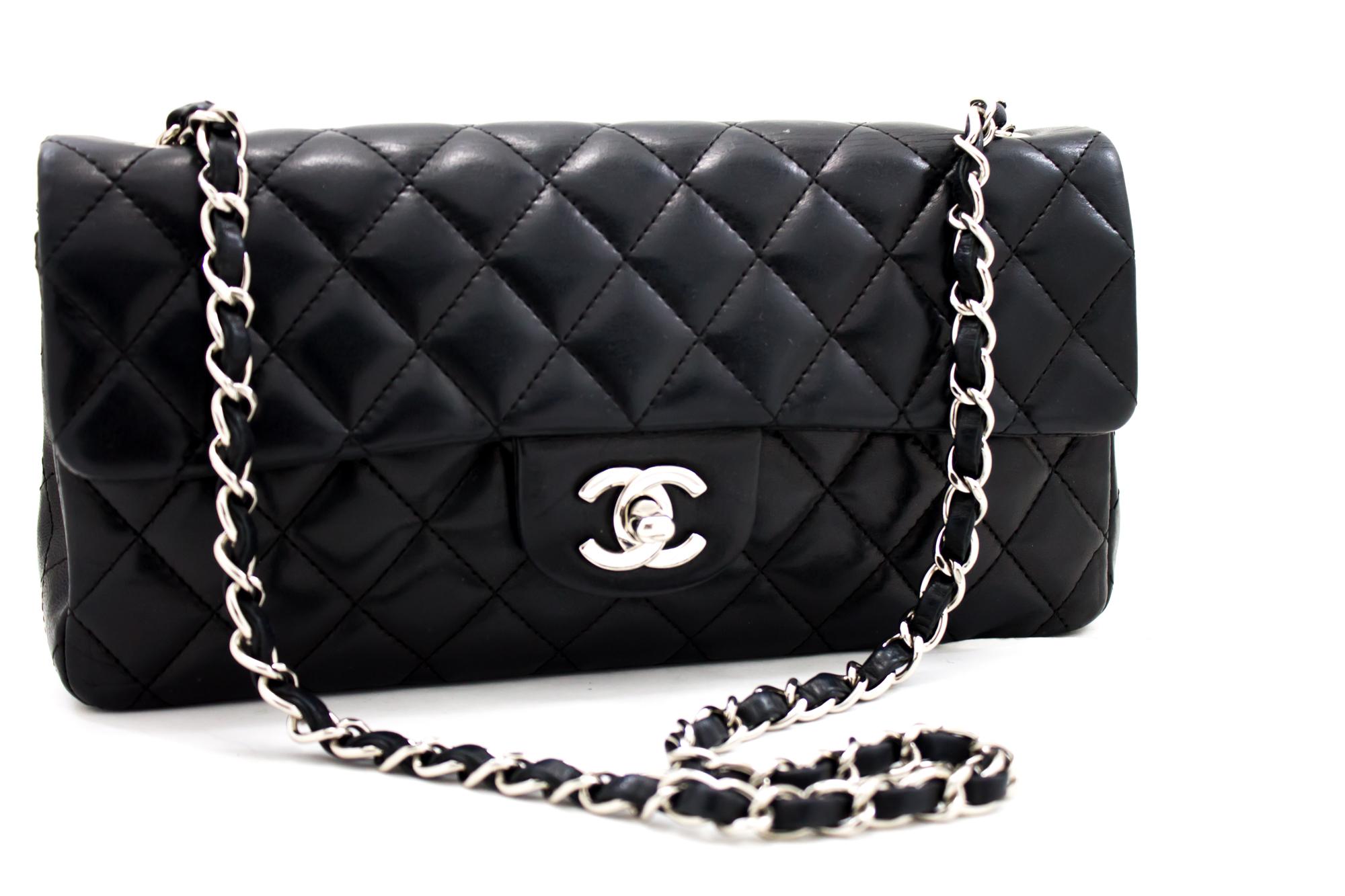 An authentic CHANEL Silver Hw Single Flap Chain Shoulder Bag Black Quilted Lam. The color is Black. The outside material is Leather. The pattern is Solid. This item is Contemporary. The year of manufacture would be 2007.
Conditions & Ratings
Outside