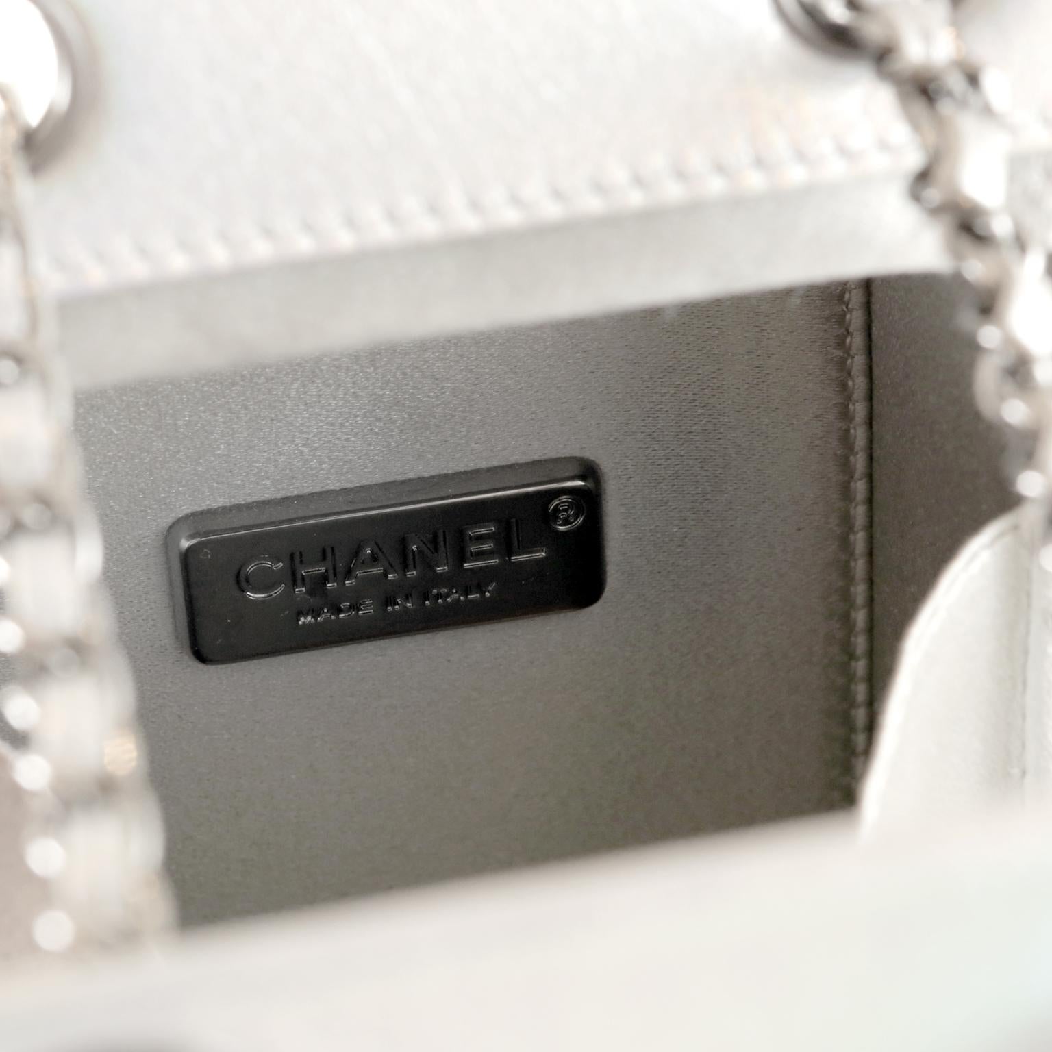 Women's Chanel Silver Lait de Coco Bag