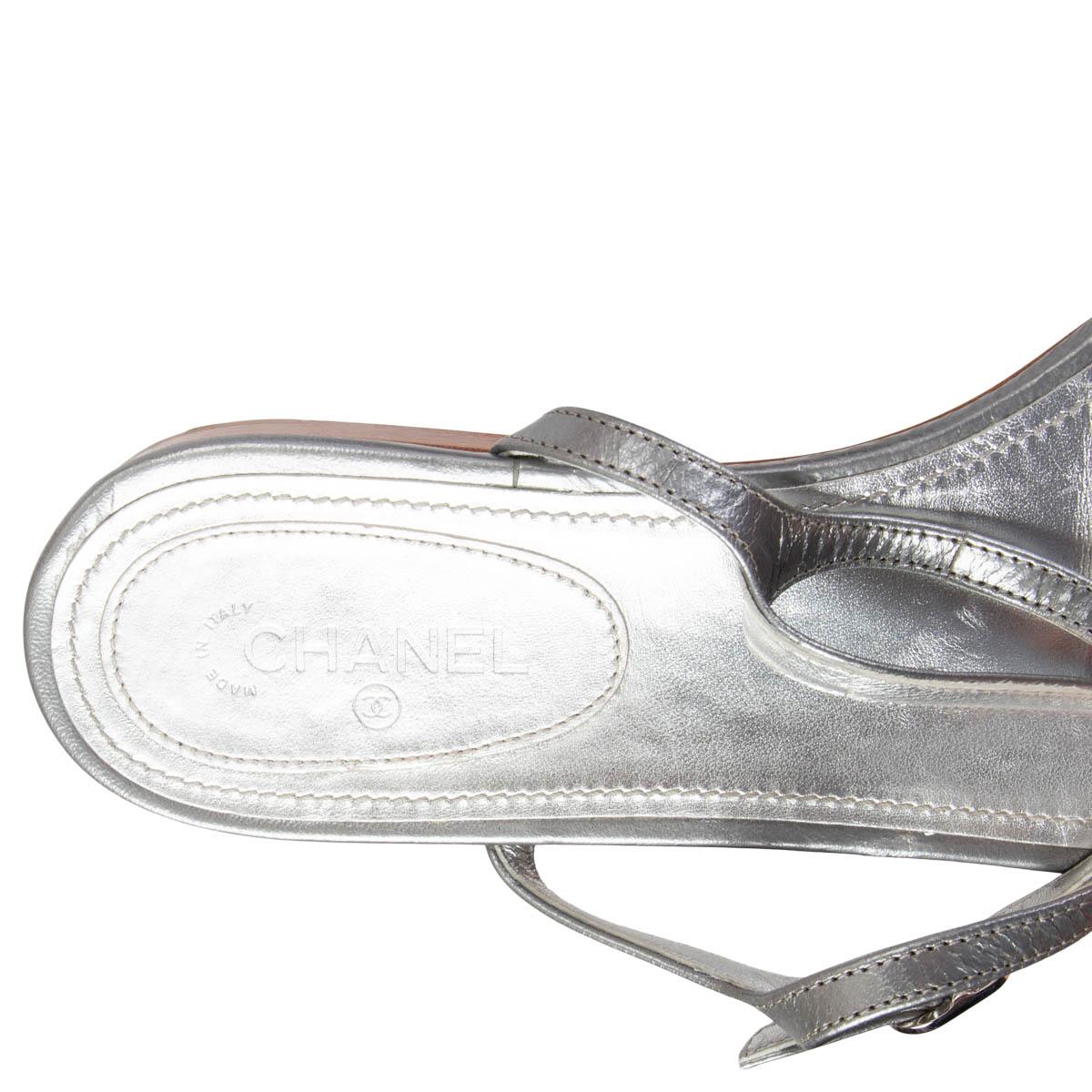 Silver CHANEL silver leather 2019 STONE EMBELLISHED CC Flat Sandals Shoes 39 C