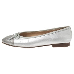 Chanel Silver Leather CC Cap Toe Bow Ballet Flats Size 37