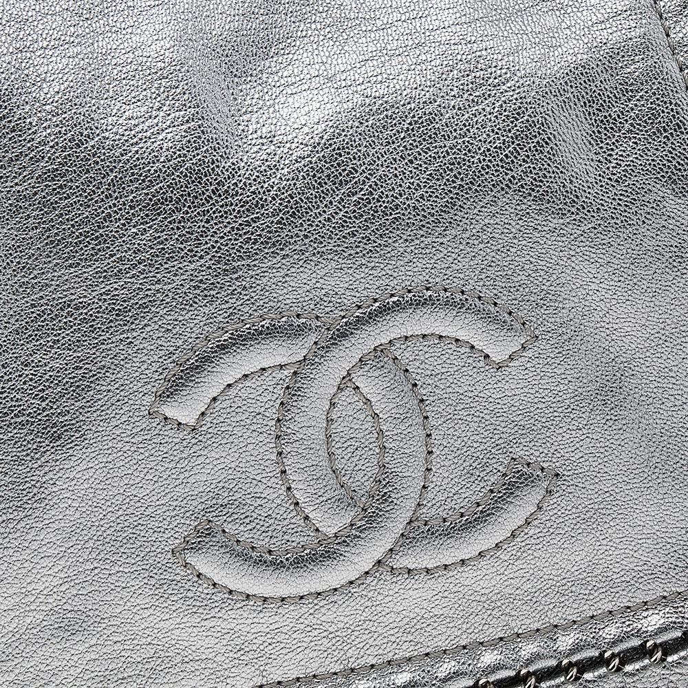 Chanel Silver Leather Luxe Ligne Accordion Flap Bag 2