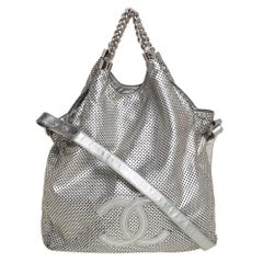 Chanel Silver Leather Perforated Rodeo Drive Grand Shopping Hobo