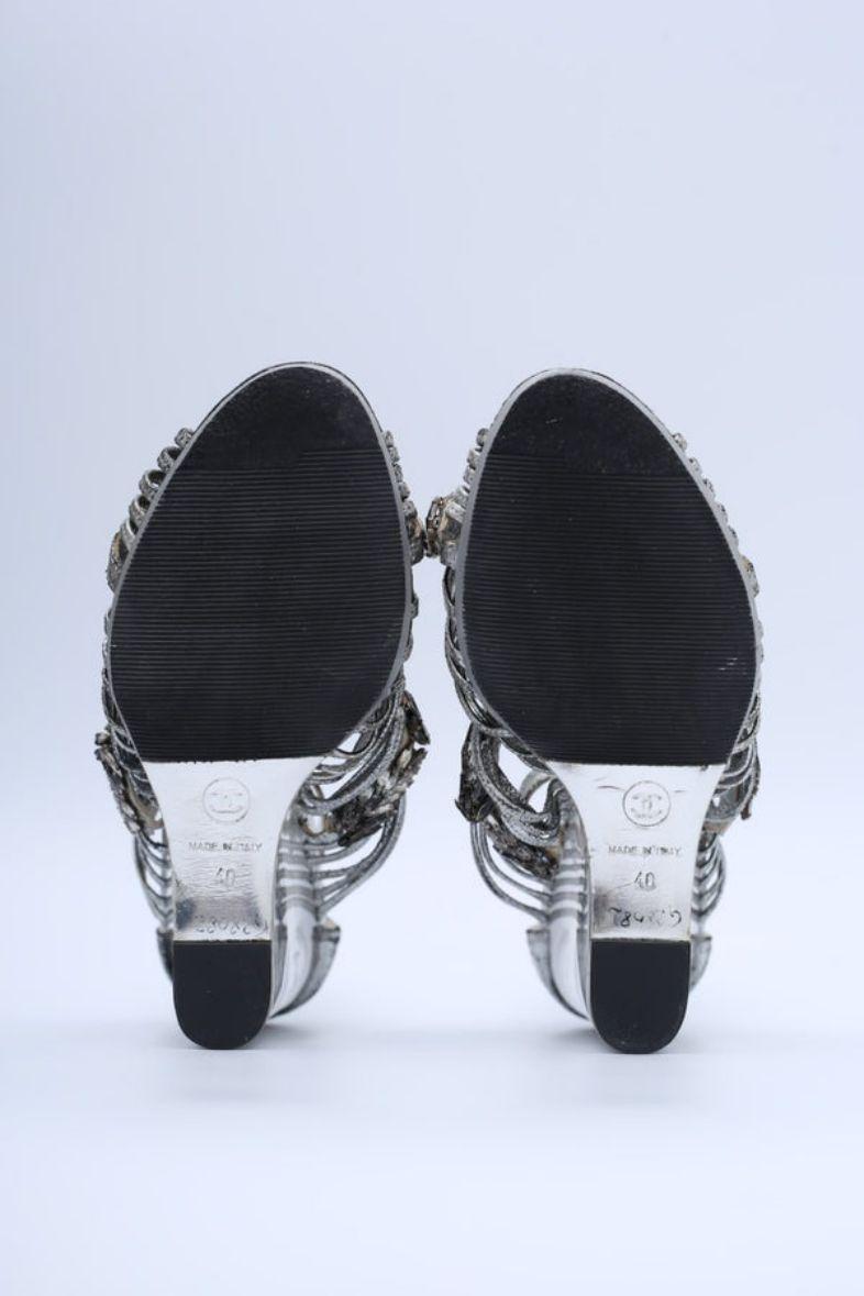Women's Chanel Silver Leather Sandals, Size 40 For Sale