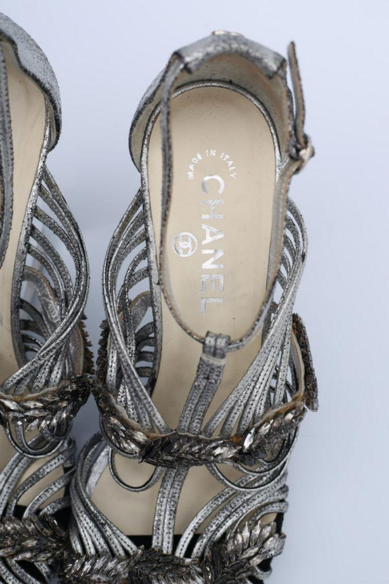 Chanel Silver Leather Sandals, Size 40 For Sale 3