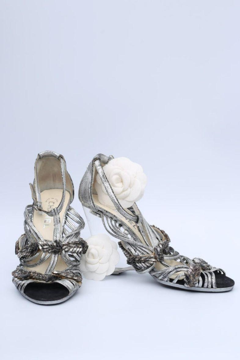 Chanel Silver Leather Sandals, Size 40 For Sale 5