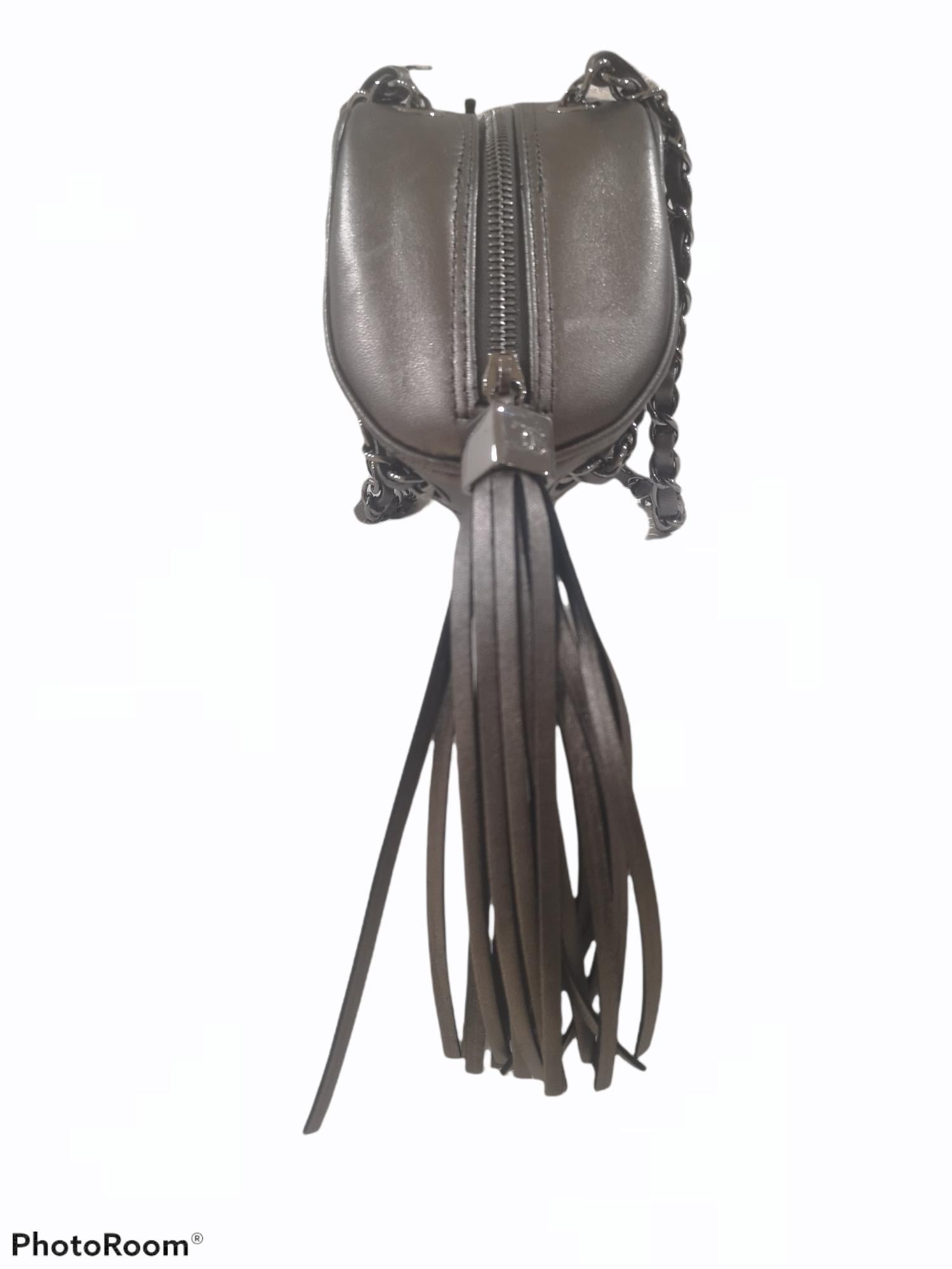 Women's Chanel silver leather shoulder bag