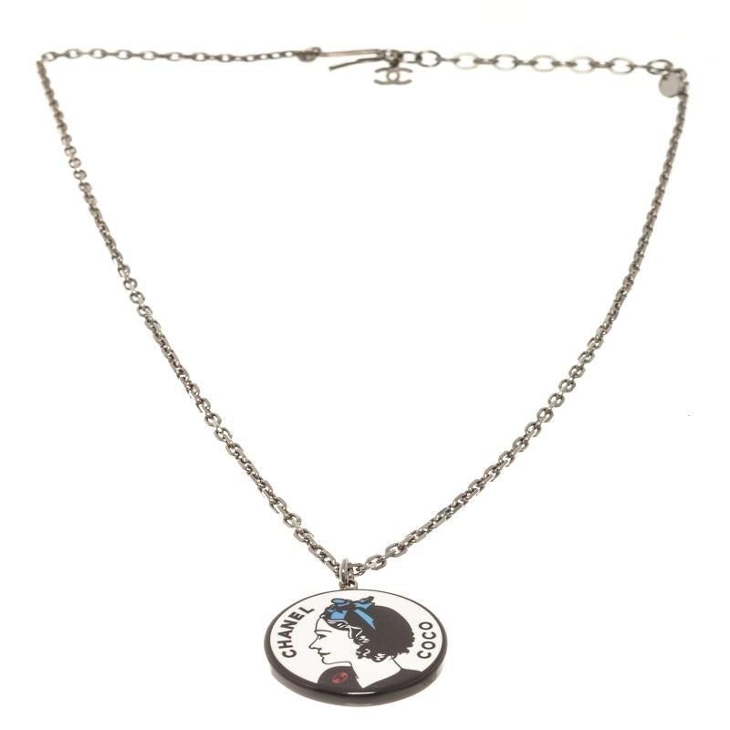 chanel silver mademoiselle necklace


770080MSC