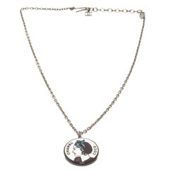 Chanel Silber Mademoiselle-Halskette