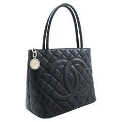 CHANEL Silver Medallion Caviar Shoulder Bag Grand Shopping Tote