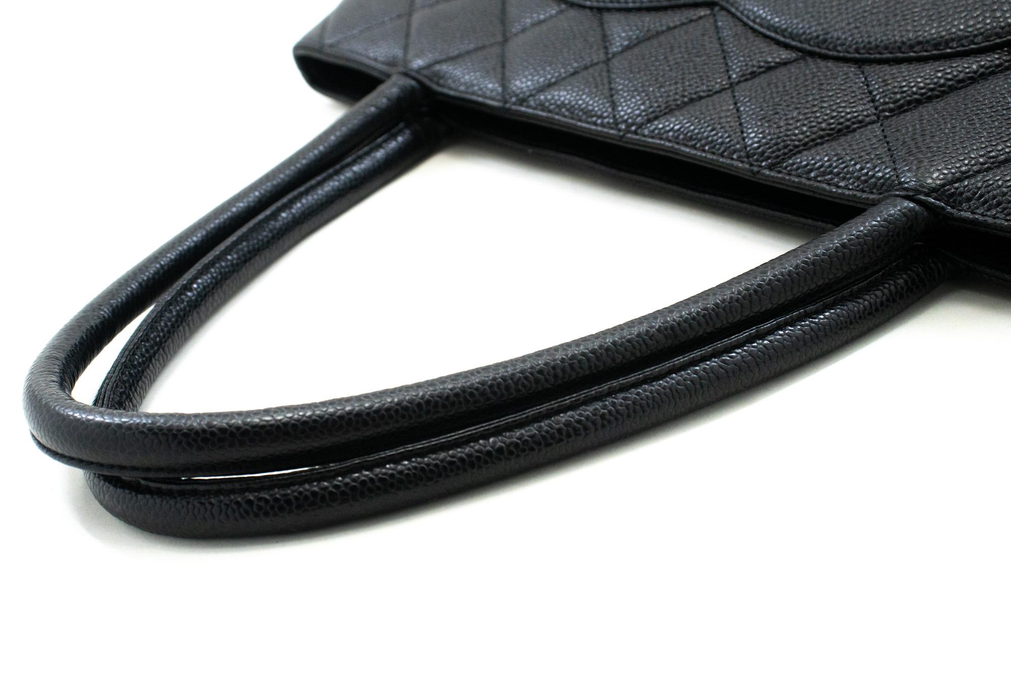 CHANEL Silber Medaillon Kaviar Umhängetasche Schwarz 3