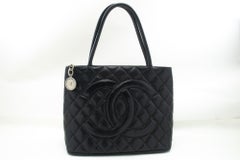 CHANEL Silver Medallion Grained Calfskin Leather Shoulder Bag