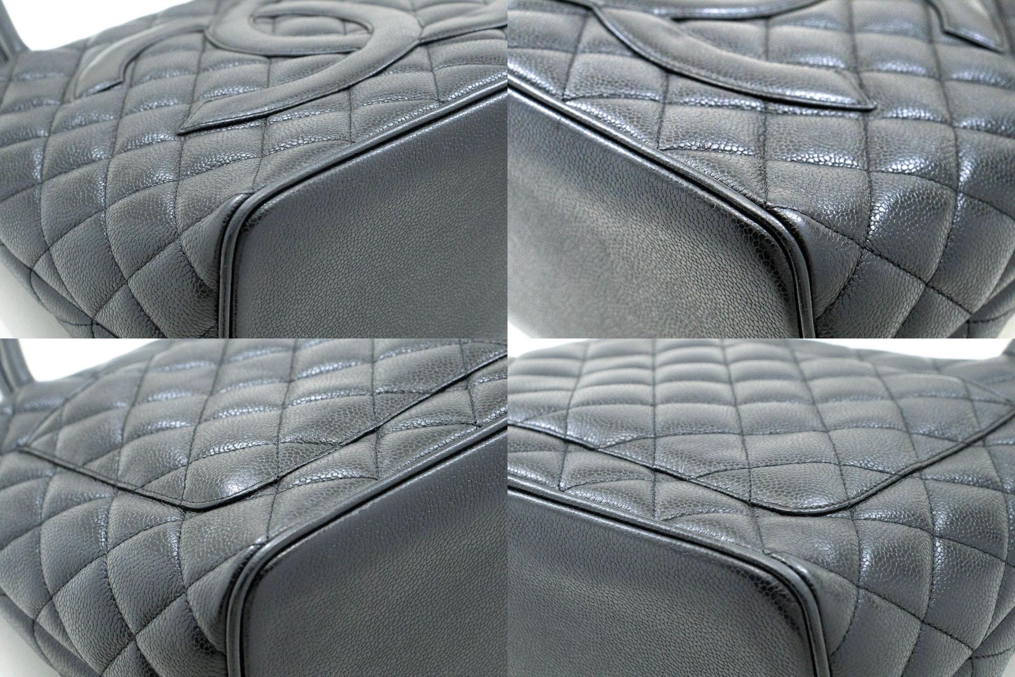 CHANEL Silver Medallion Grained Calfskin Leather Shoulder Bag For Sale 1