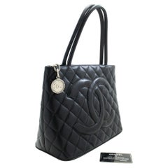 CHANEL Silver Medallion Grained Calfskin Leather Shoulder Bag
