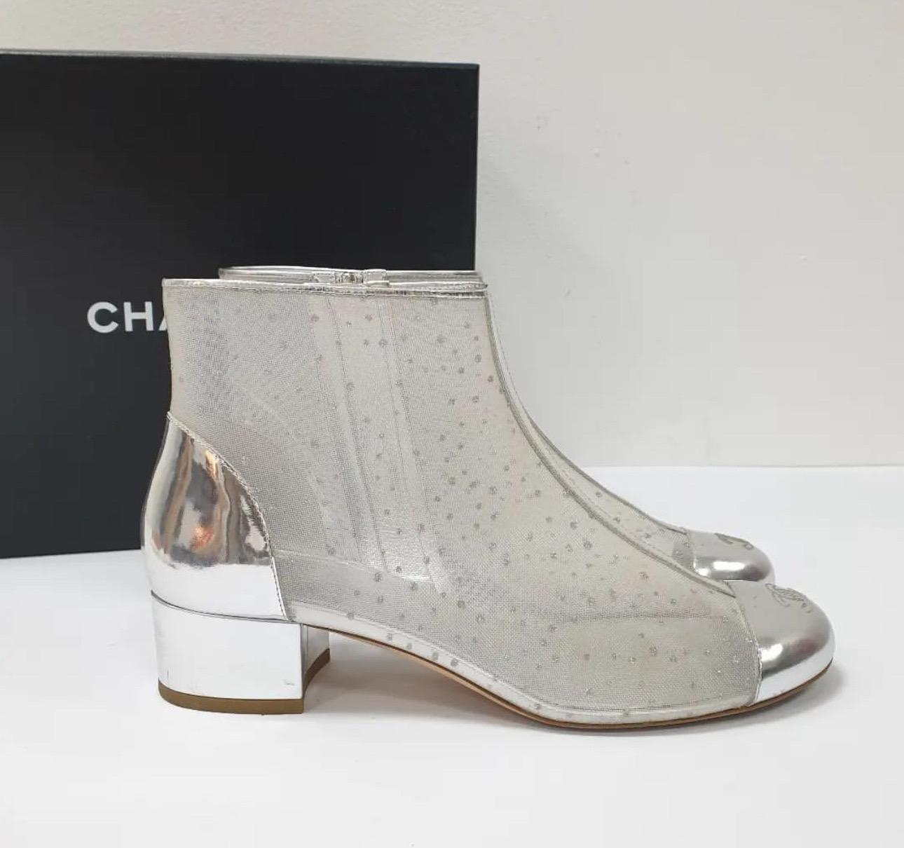 Chanel Silver Mesh Chunky Ankle Boots In Good Condition In Krakow, PL