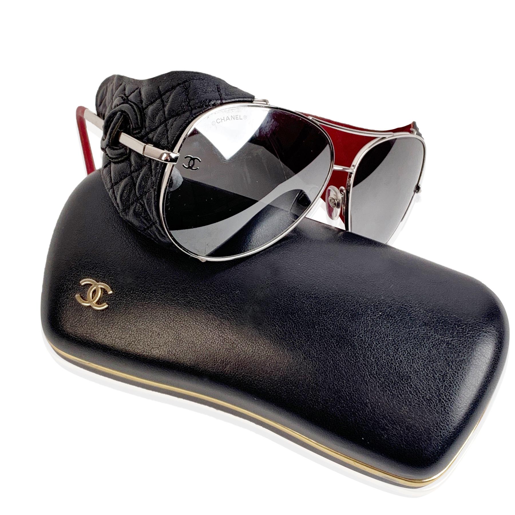 Chanel Silver Metal 4192 Aviator Sunglasses Quilted Leather Sleeves In Excellent Condition In Rome, Rome